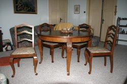 Stůl se židlemi jako celek - z 1.poloviny 20.století